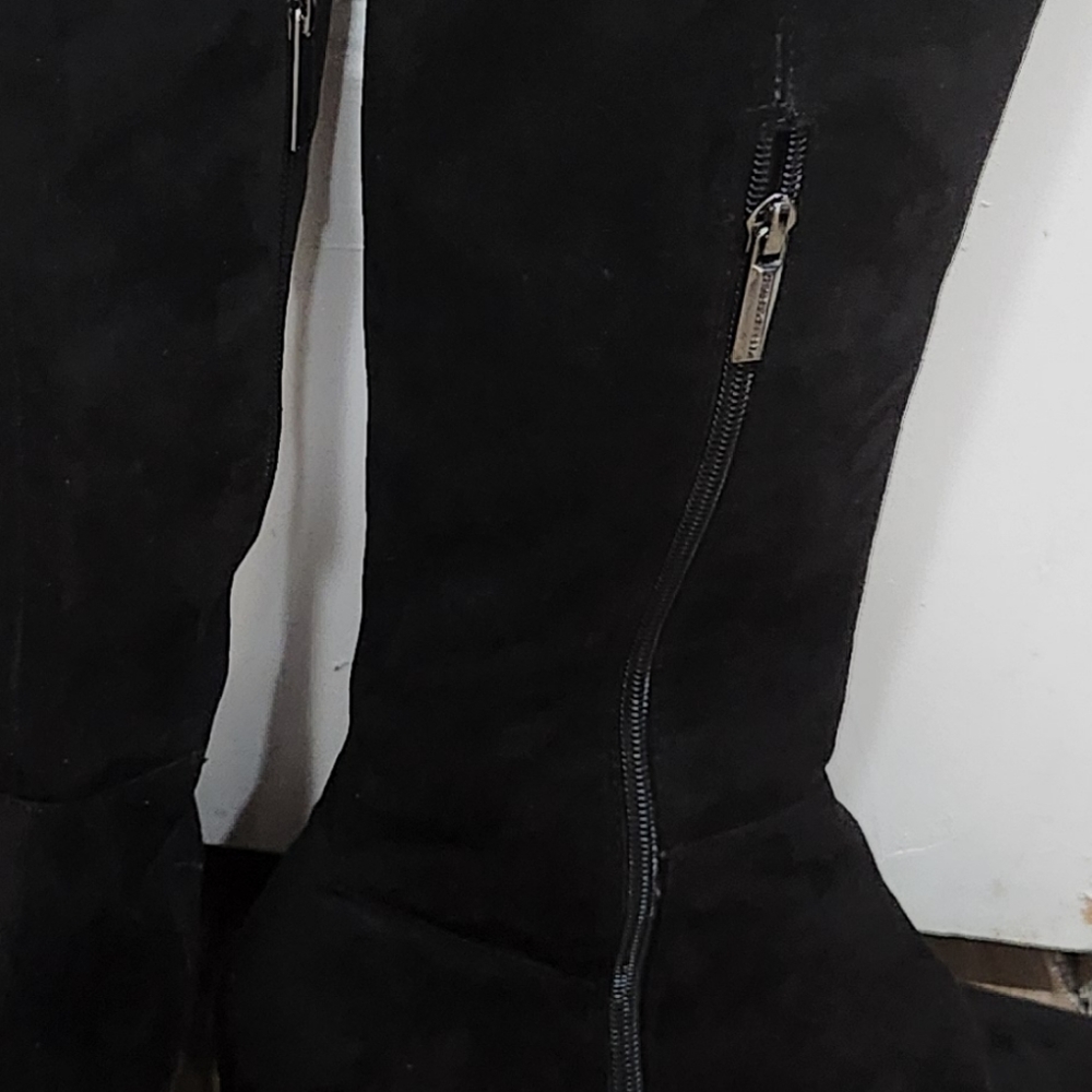 Karl Lagerfeld Paris Suede Boots - Picture 5 of 7